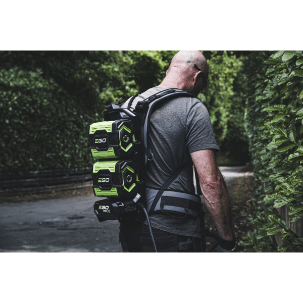 EGO BHX2001 Pro X Rygsele | WebBHX2001 Pro X Batteries and Chargers Lifestyle Photography UK 02 1800 1800 white sRGB 72 PNG | Dan-redskaber